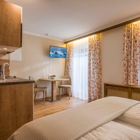 Gaestehaus Knunbauer Mayrhofen Bagian luar foto