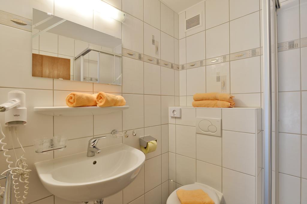 Gaestehaus Knunbauer Mayrhofen Bagian luar foto
