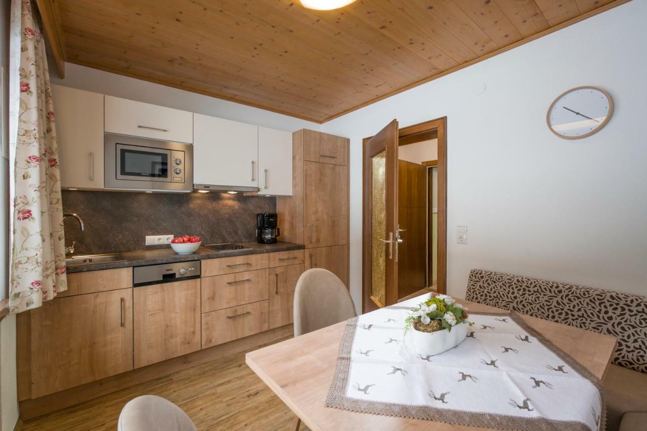 Gaestehaus Knunbauer Mayrhofen Bagian luar foto